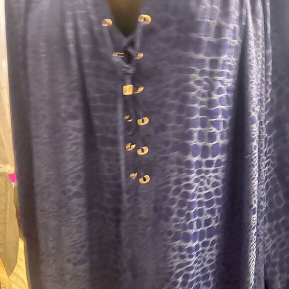Jessica simpson plus size blue snakeskin snimal print lace up top/shirt/blouse - Picture 3 of 6